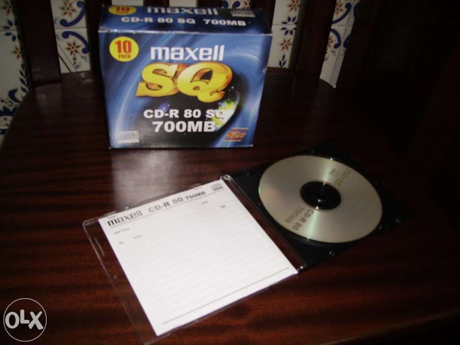 Caixa de CD-R com 9 cds