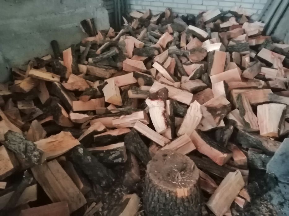 Drzewo opałowe, kominek