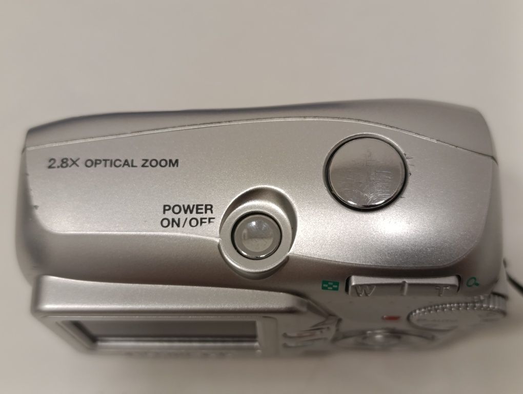 Aparat cyfrowy OLYMPUS X-710 4 mpx na baterie vintage retro y2k CCD