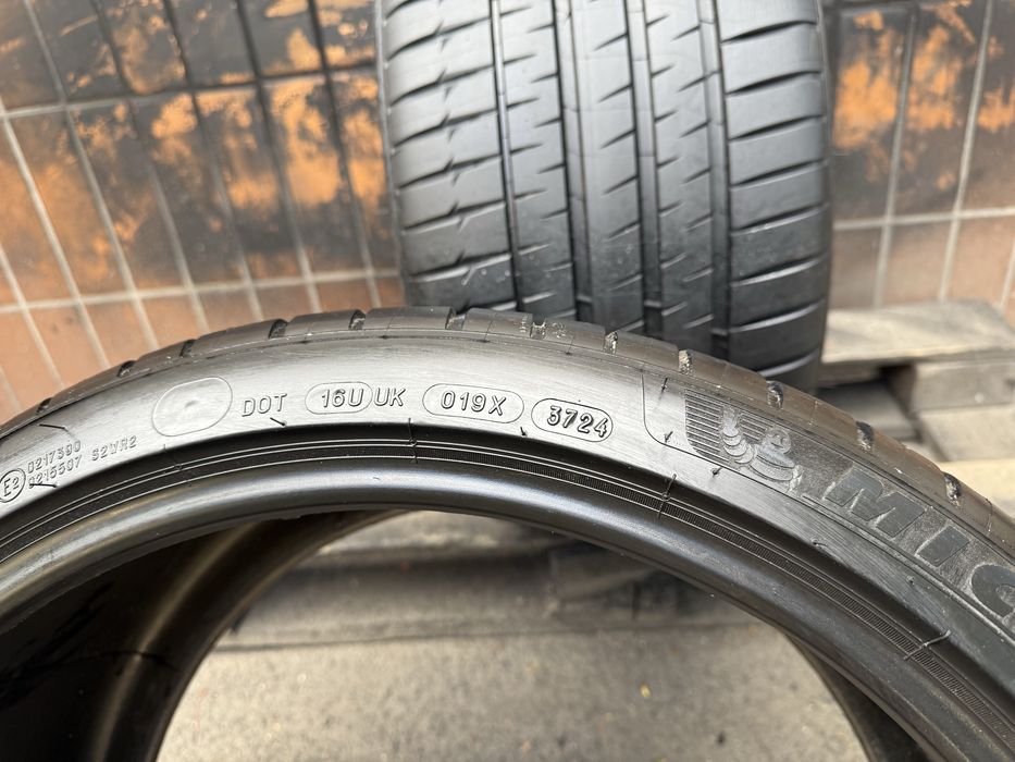 Літо 2шт Michelin Pilot Sport 4S * 285/30 ZR20