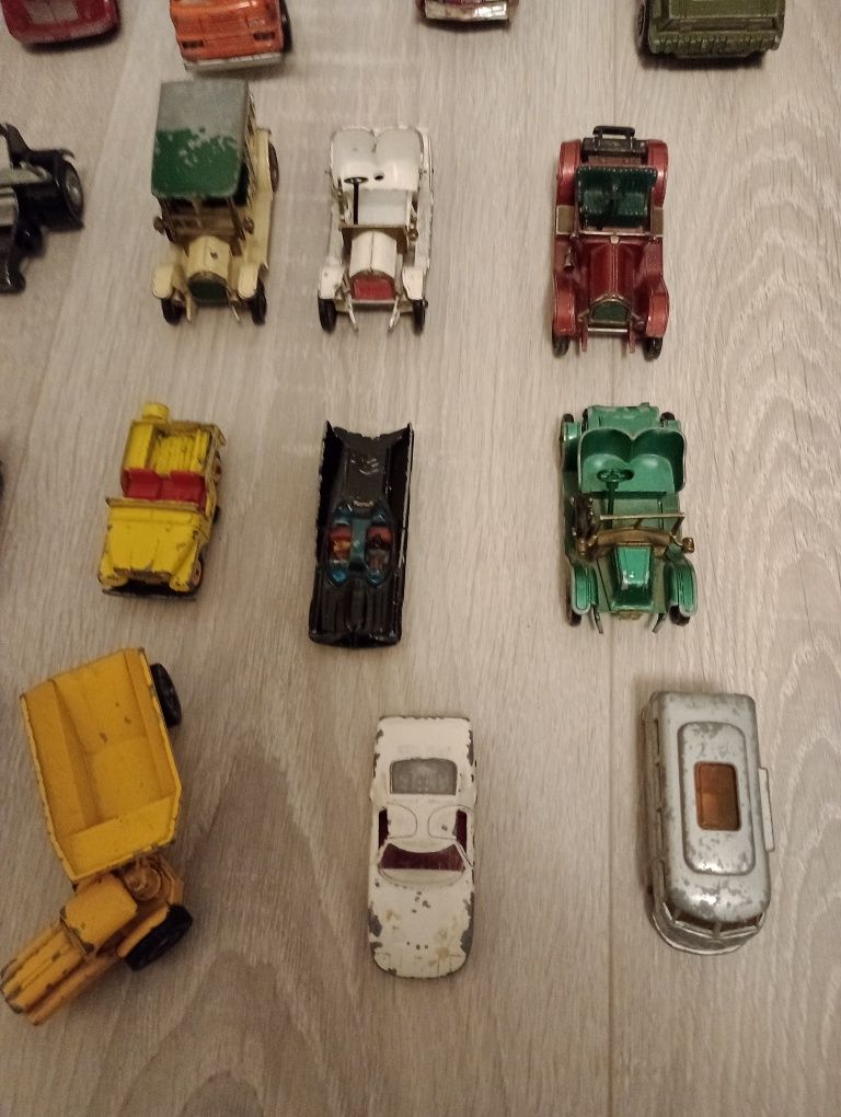 Samochodziki matchbox vintage.