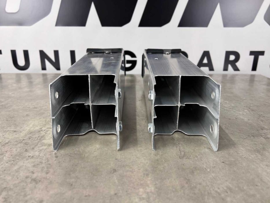 Кронштейн підсилювача переднього бампера Tesla Model Y