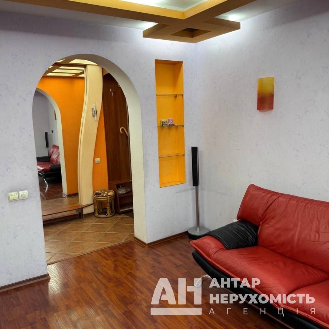 Продається 3-к квартира в Кропивницькому , р-н Попова (Велмарт)