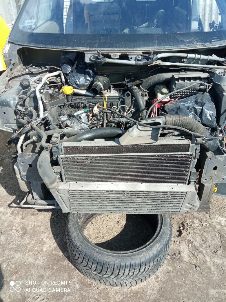 Zbiorniczek płynu spryskiwaczy Renault Scenic 2