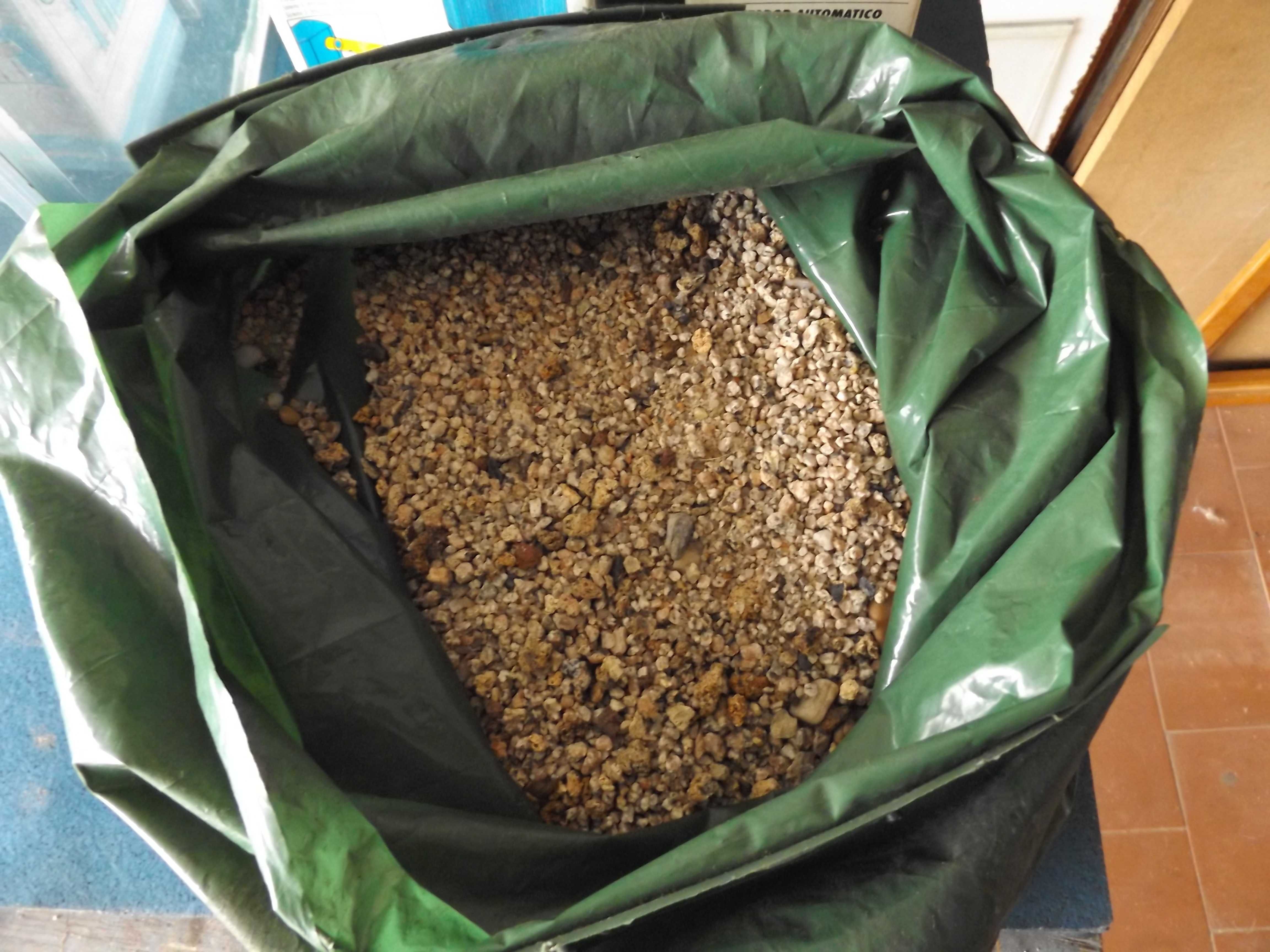 Aquário 40l com cantoneiras, completo
