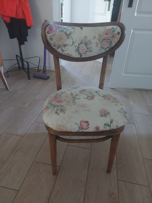 Stare krzesło zapraszam