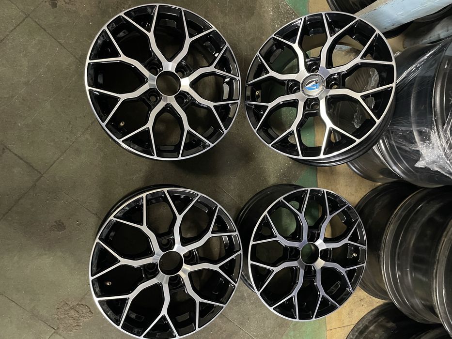 R14 4/98 новые диски Ваз Приора Калина