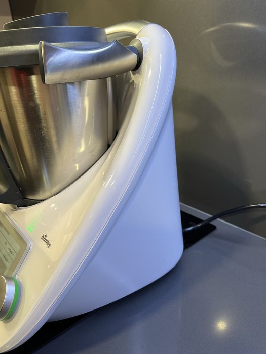 Bimby TM6 com pouco uso