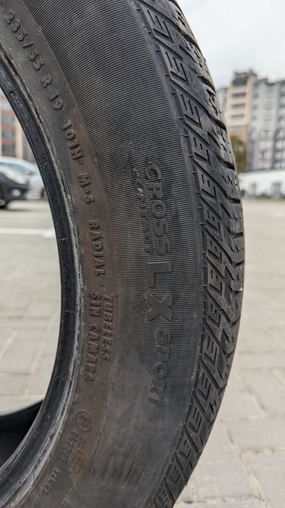 Б/у шини 235/55 r19 continental