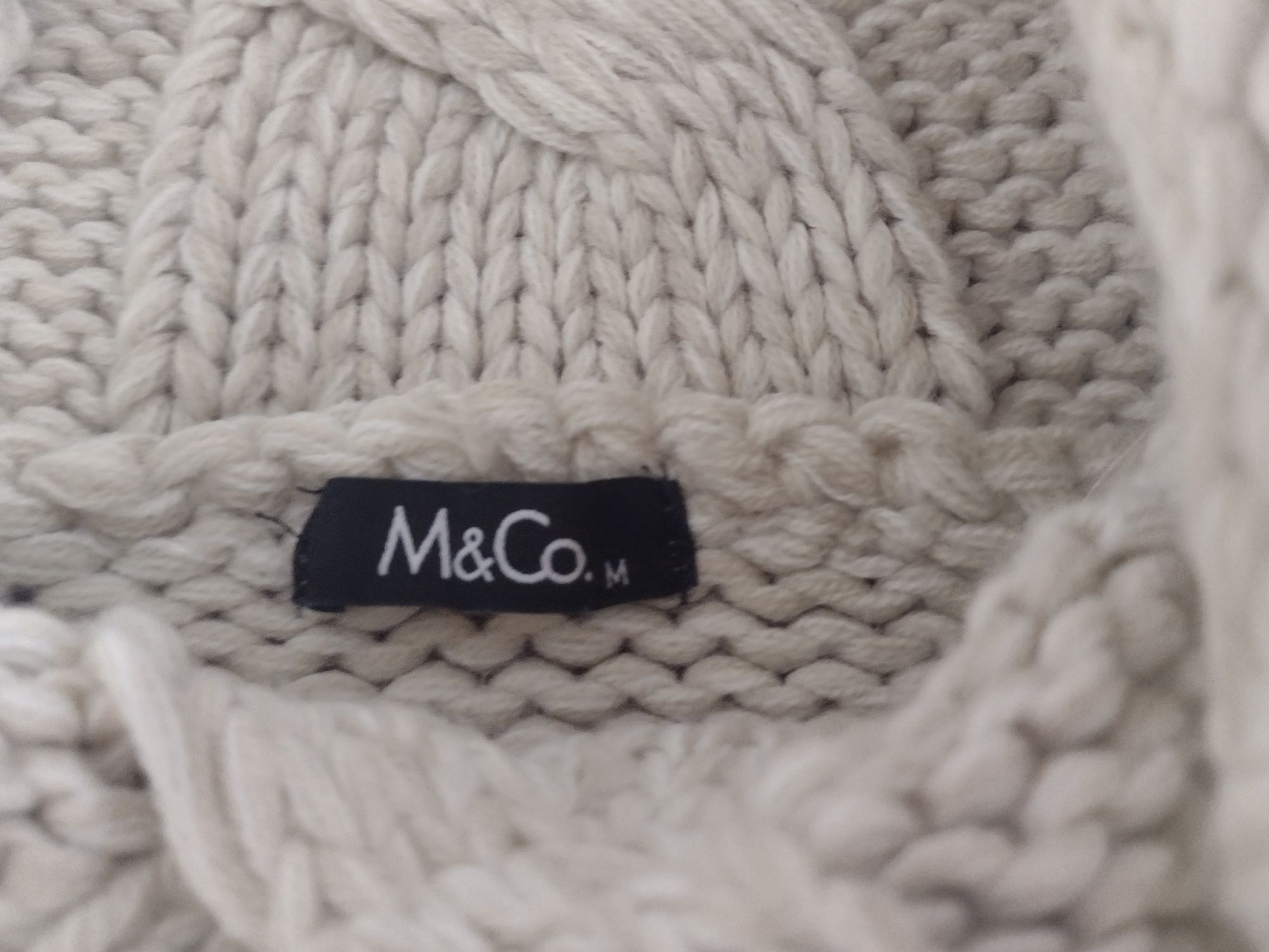Ciepły sweter z golfem typu nietoperz M&Co rozm:M