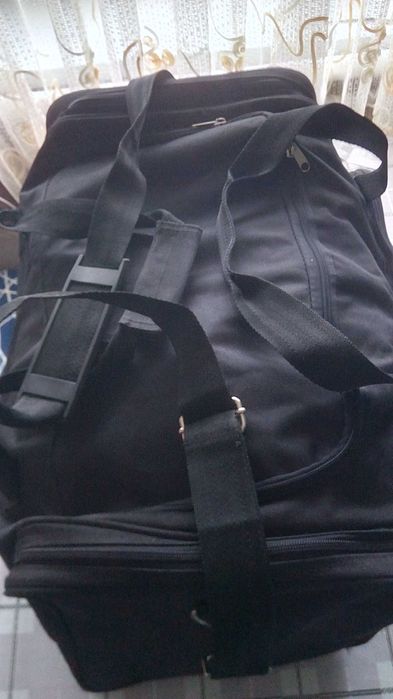 Сумка спортивна.