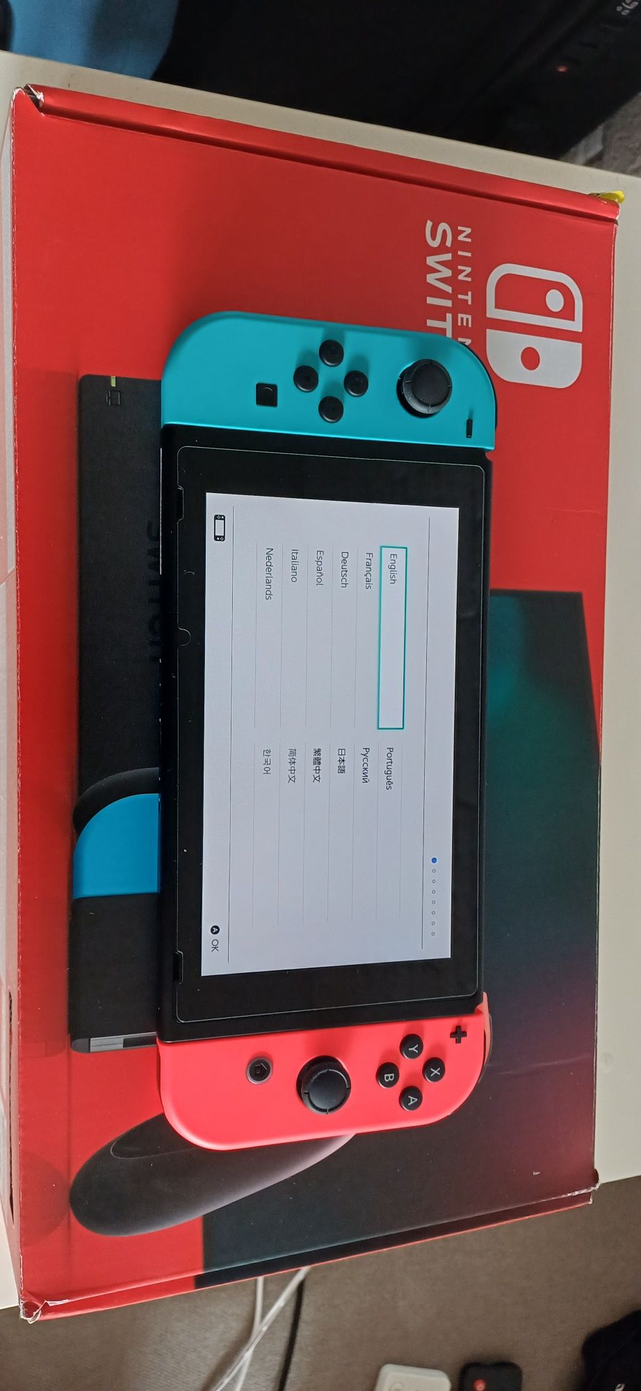 Nintendo Switch + dwie gry
