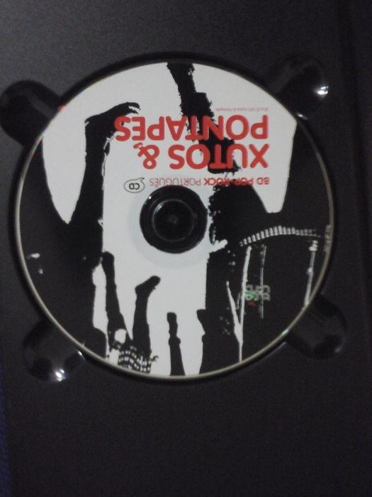 banda desenhada de chutos e pontapés com Cd