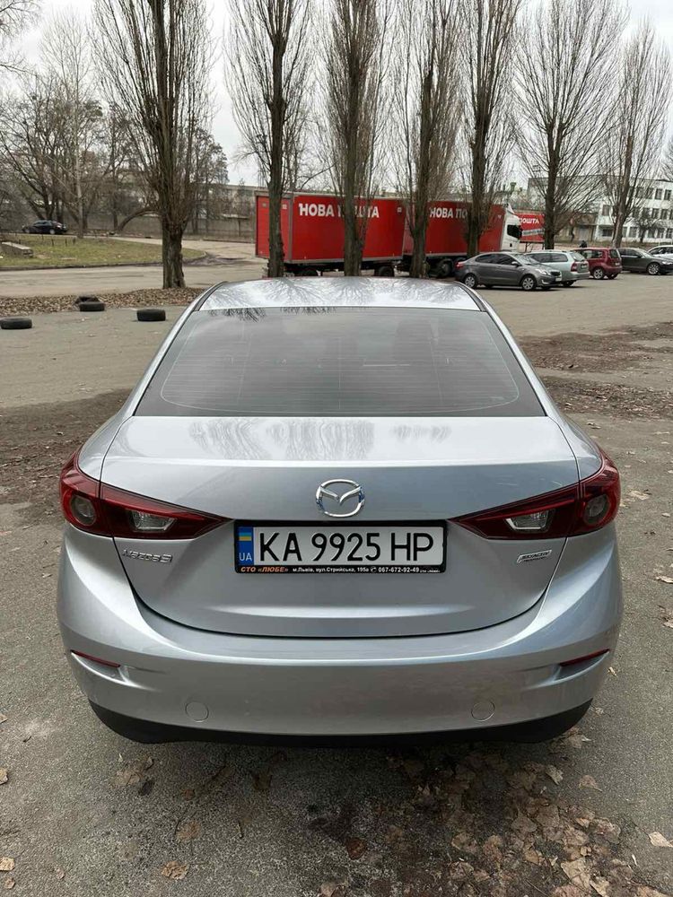 Mazda 3 2016 в гарному стані.