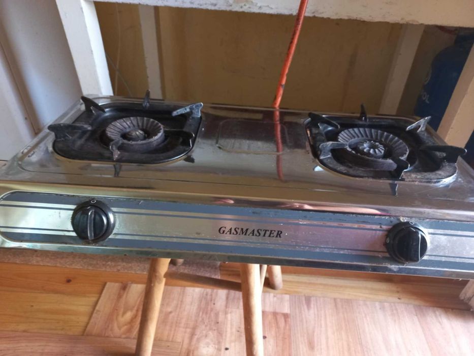 Starego typu kuchenka gazowa