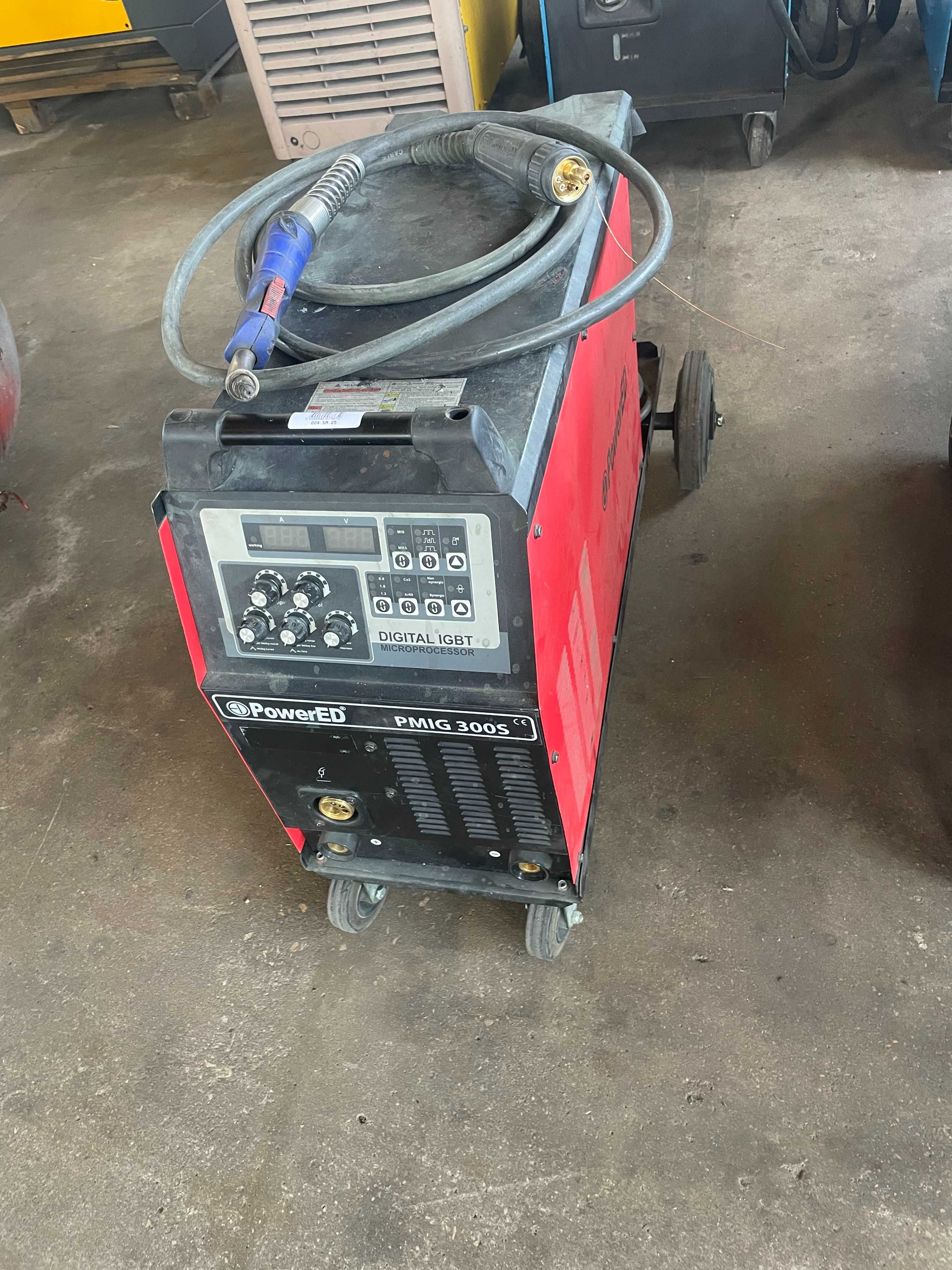 Semi automática POWERED PMIG300S
