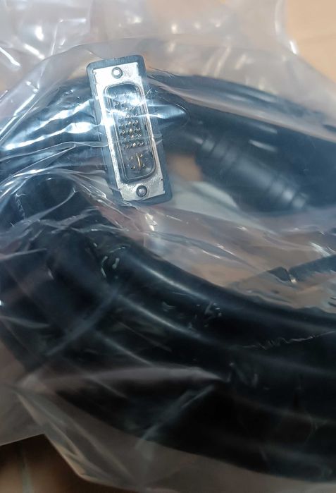 Cable DVI-I to VGA de 5 Metros de comprimento / Novo e Selado