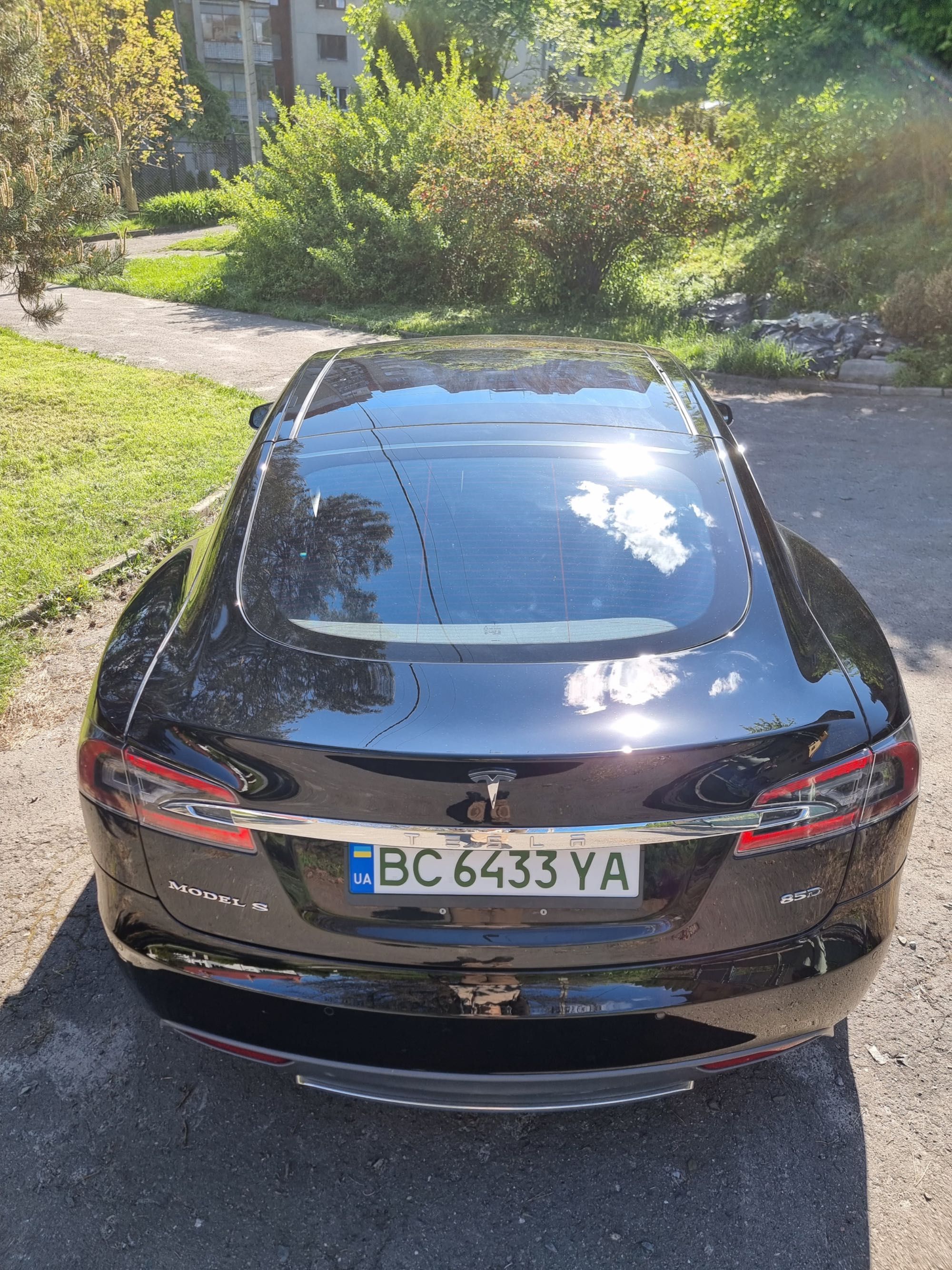 Tesla model S 2015