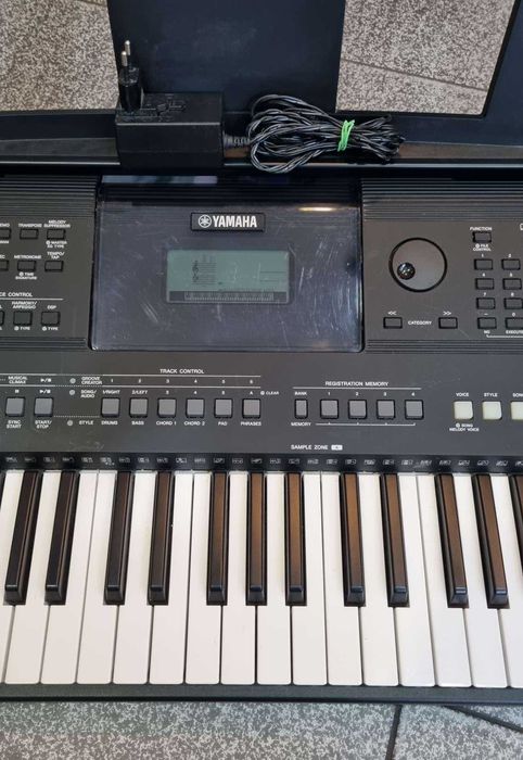 Keyboard Yamaha PSR-E463