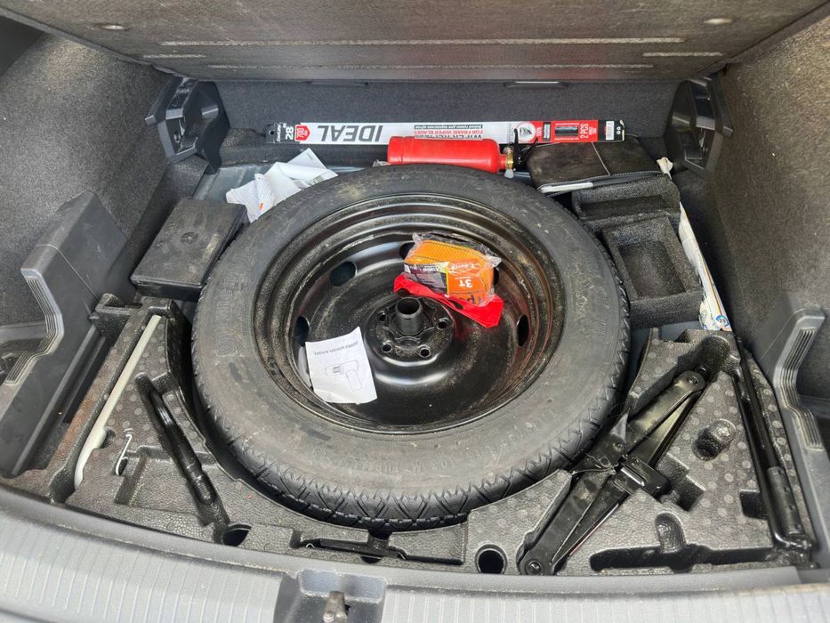 Продаж авто Volkswagen Tiguan 2.0 бензин