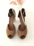 Sandalias 37 bejes com salto e rasas