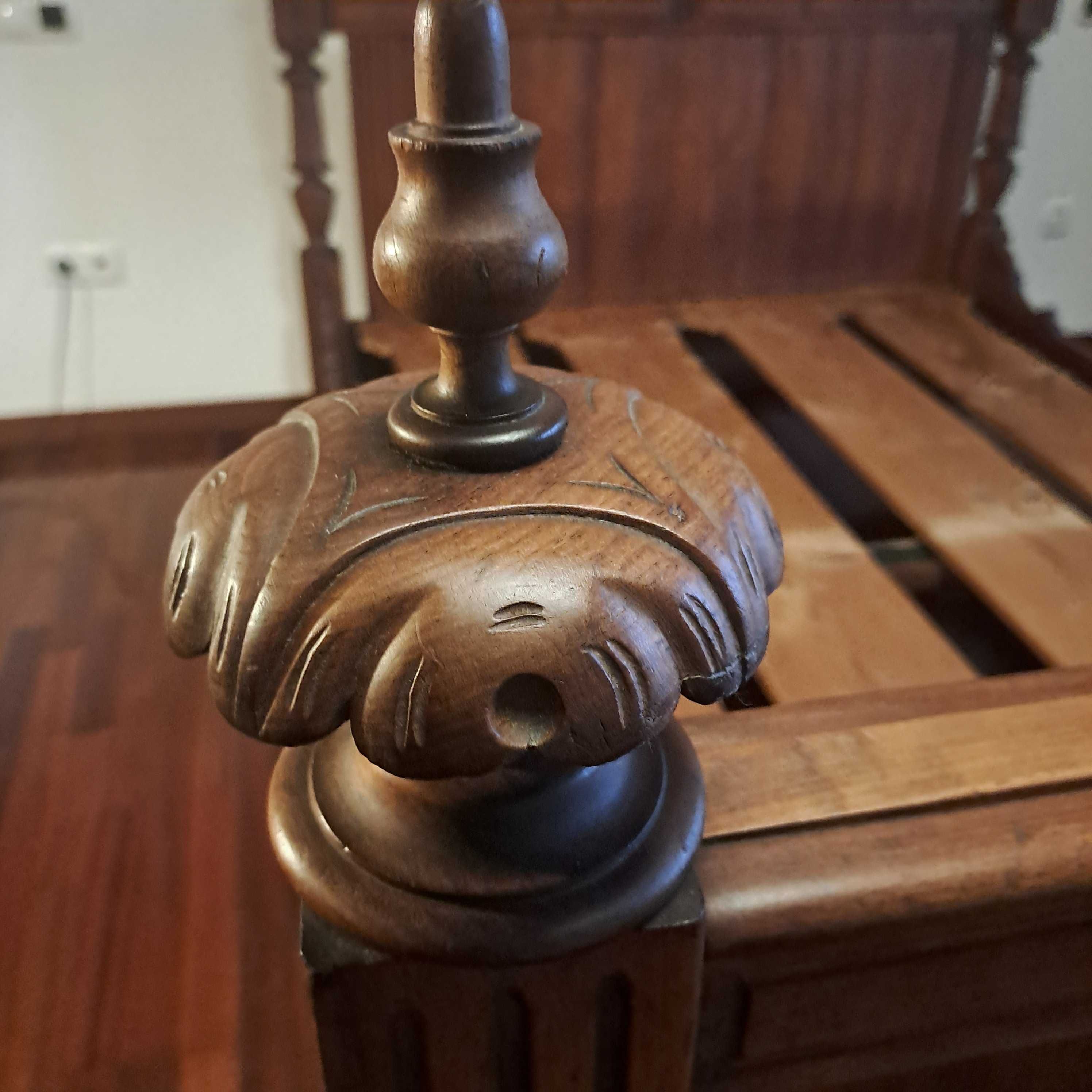 Cama  Madeira Antiga