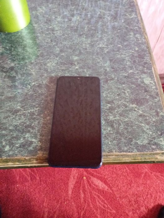 Samsung A10s продам