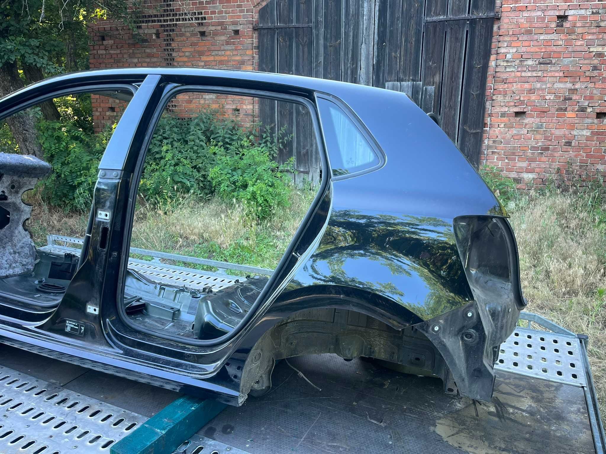 bok próg ćwiartka błotnik tył przód lewy vw polo v 5 6r 6c 09-17 lc9x