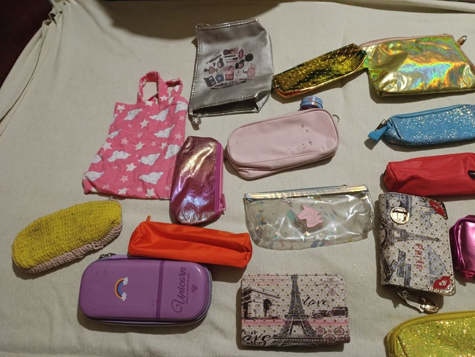 Пеналы для девочки, косметички, кошельки одним лотом