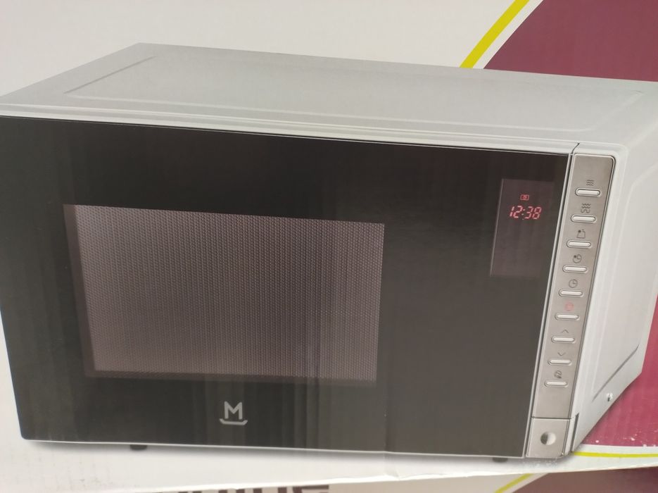 Kuchenka mikrofalowa Mandine nowa