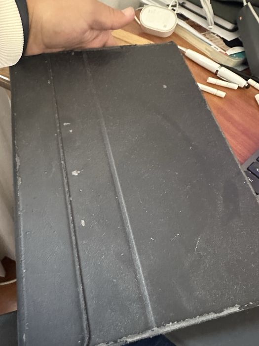 iPad Air 1st generation with case and keyboard64552223366659124