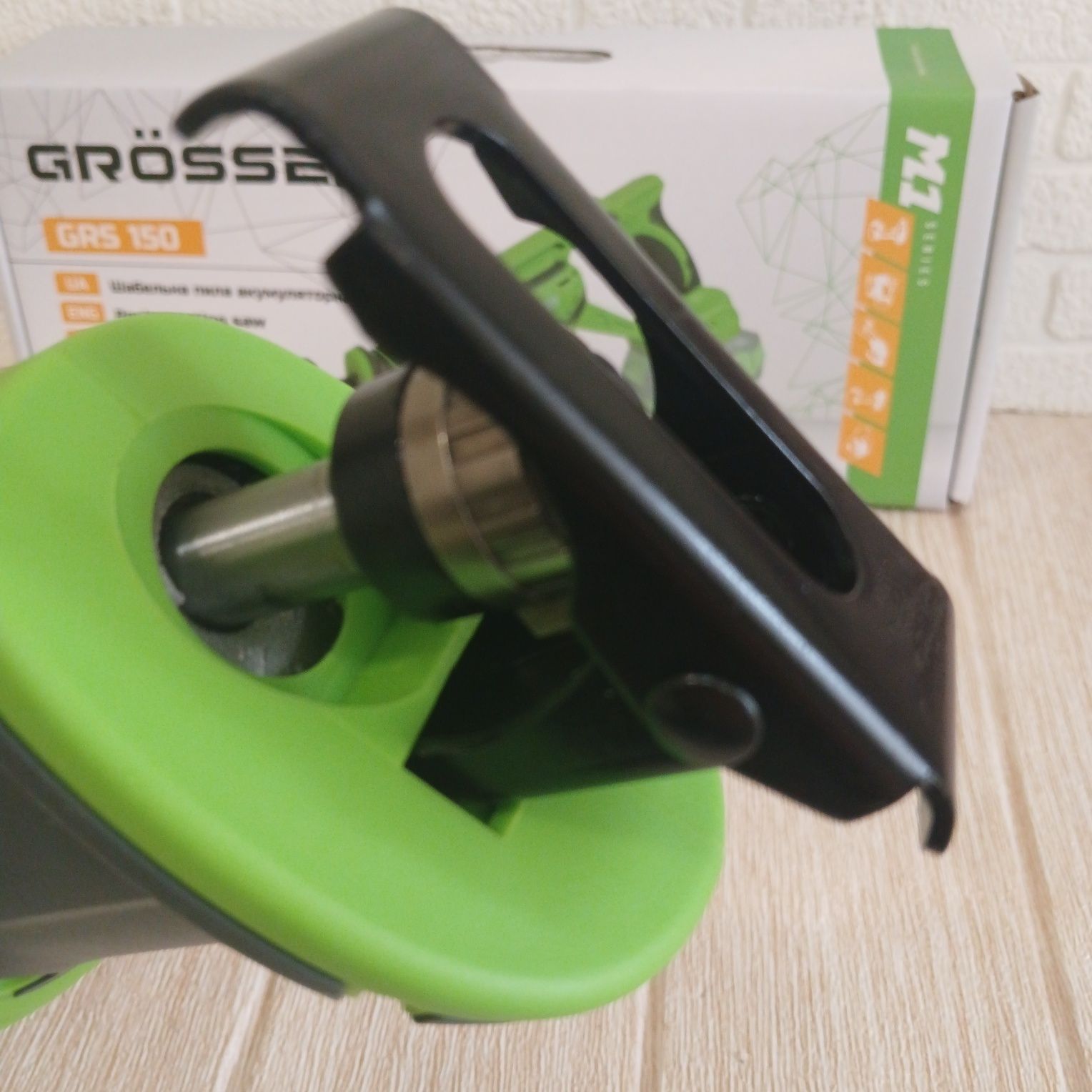 Акумуляторна шабельна пила grosser grs150