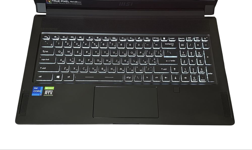 MSI CREATOR 17 4K UHD 120Hz/i7-11800H 8ядер/RTX 3070 8gb/32gb/1TB ssd