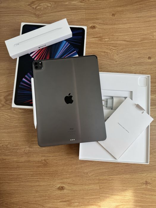 Ipad Pro M1 de 12,9” 5 Geracão com Apple Pencil 2  ( Como Novo )