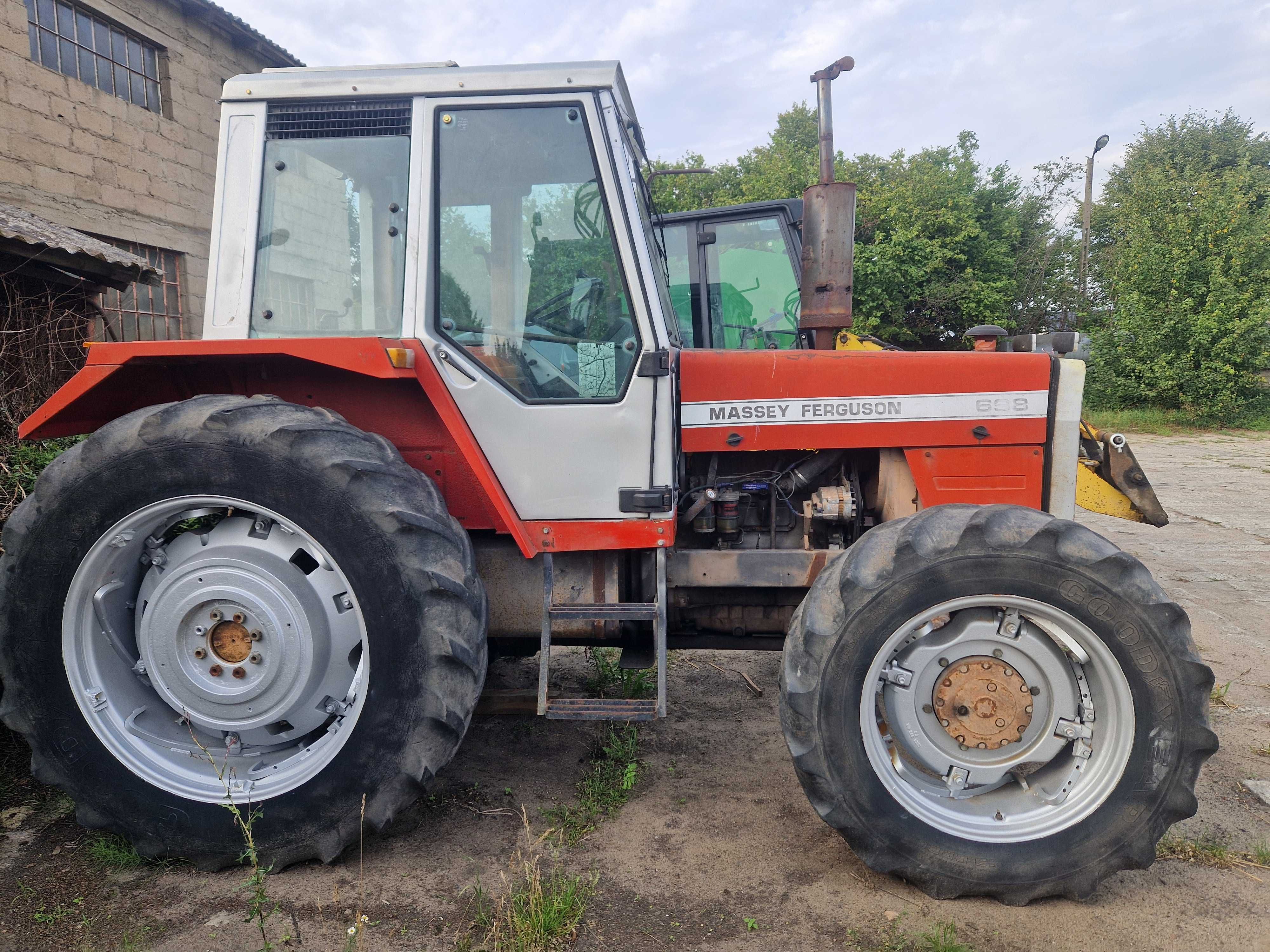 Ciagnik Massey Ferguson 698