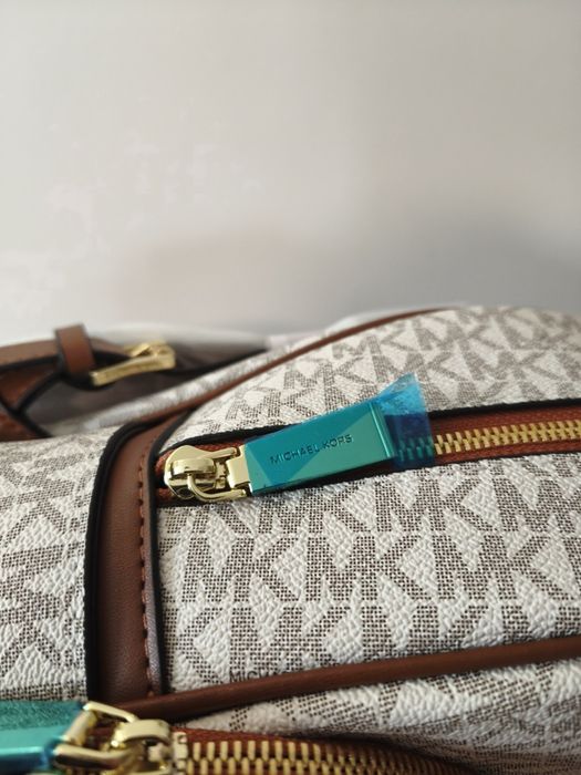 Крутезний рюкзак МК !