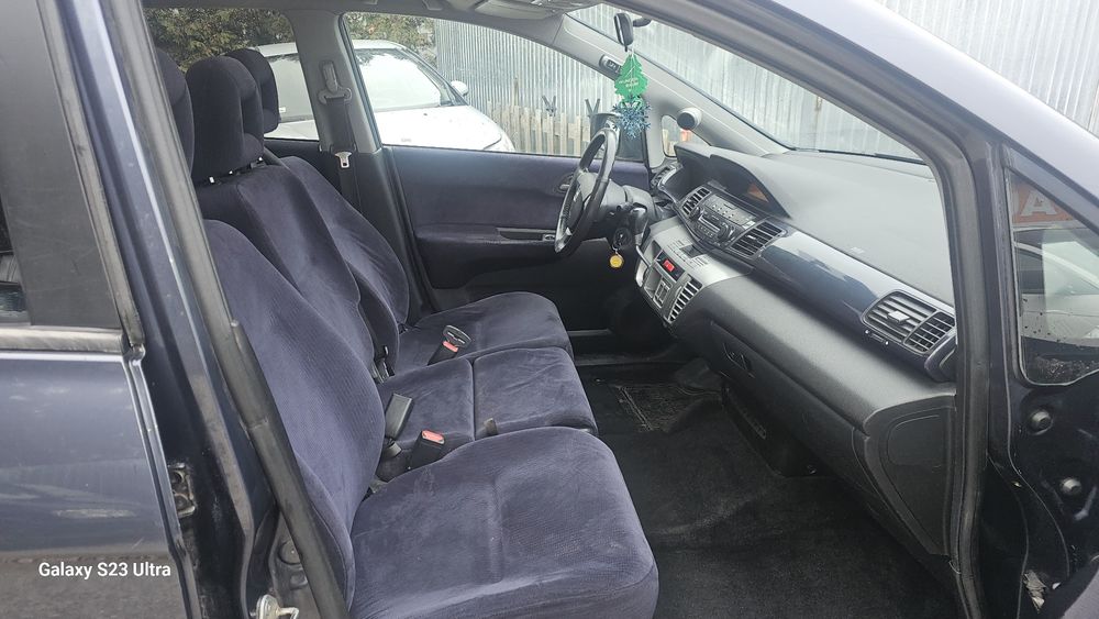 Honda F-RV  Diesel 6 Osób