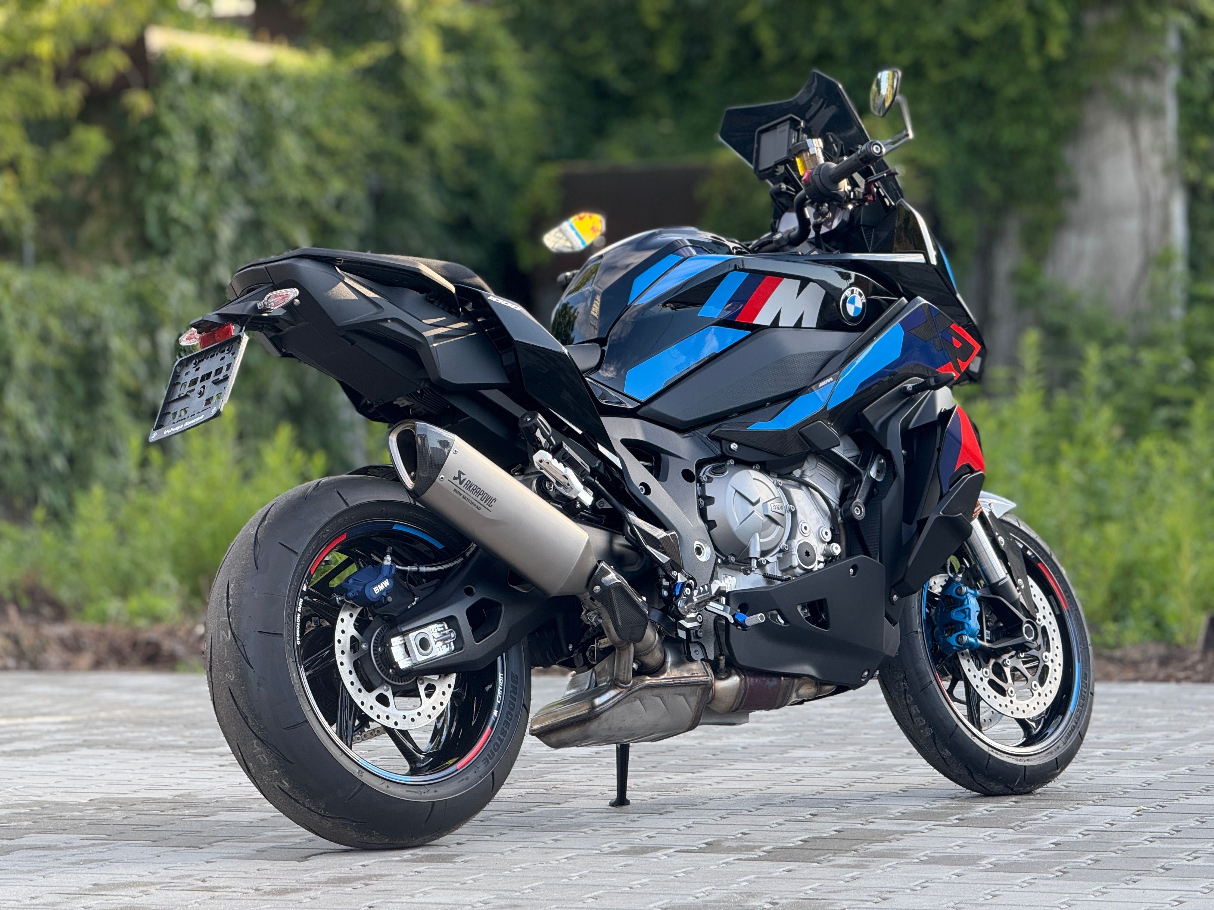 BMW M 1000 XR - Wypożyczalnia Wyjątkowych Motocykli - Warszawa