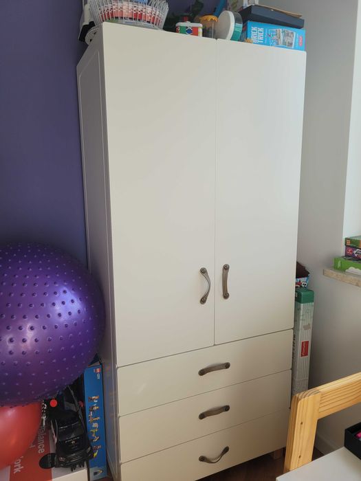 Zestaw mebli dla dzieci WallenfelsCory łóżko domek komoda biurko szafa