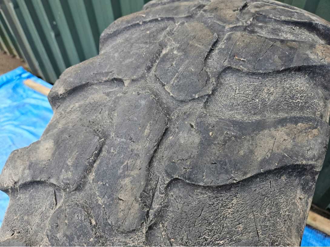 Opona Dunlop 365/80 - R 20 Sp T9 14.5 14,5 - R 20 Em 365/80r20