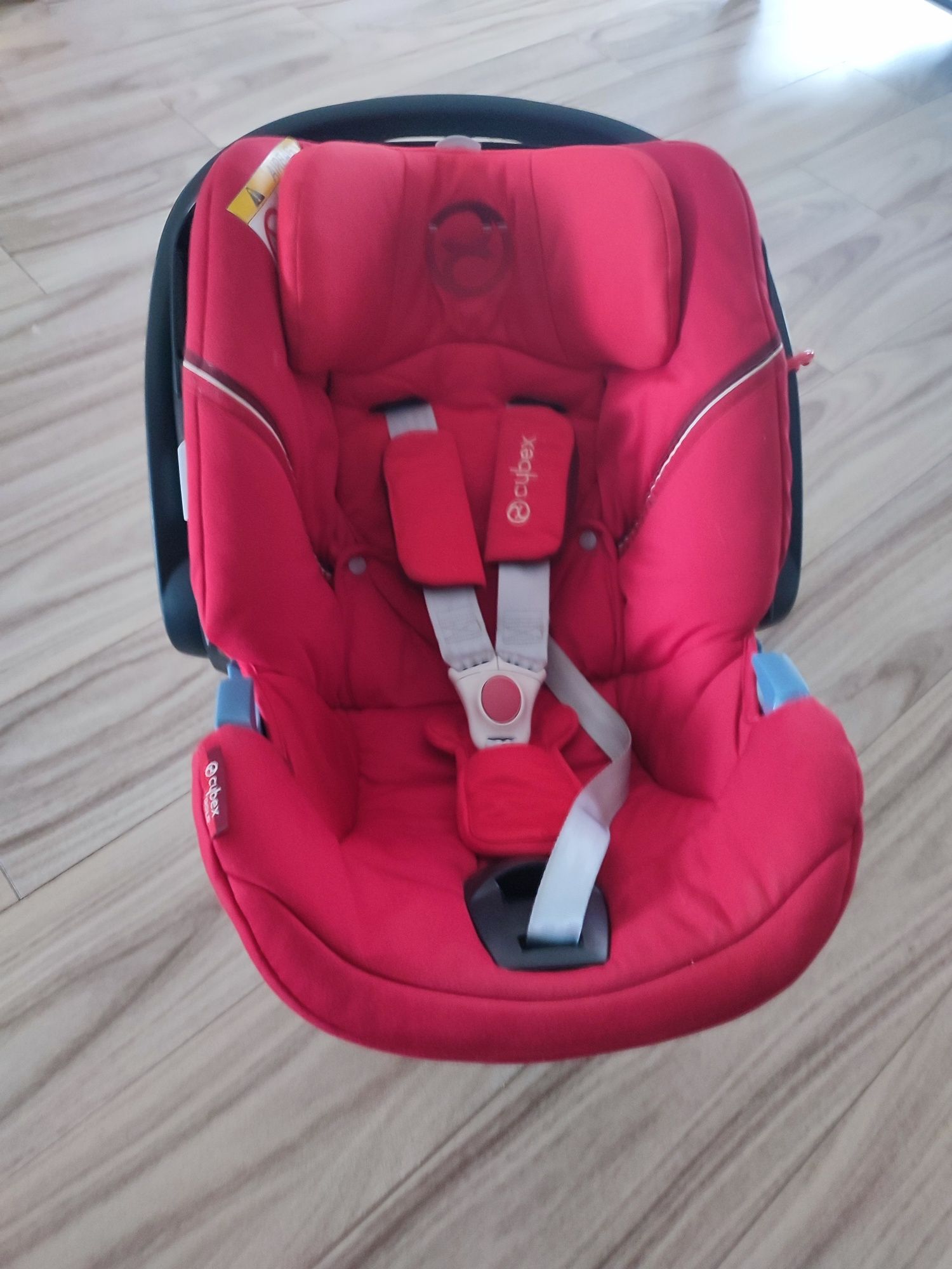 Fotelik nosidełko Cybex atom 5 Gold, baza Cybex