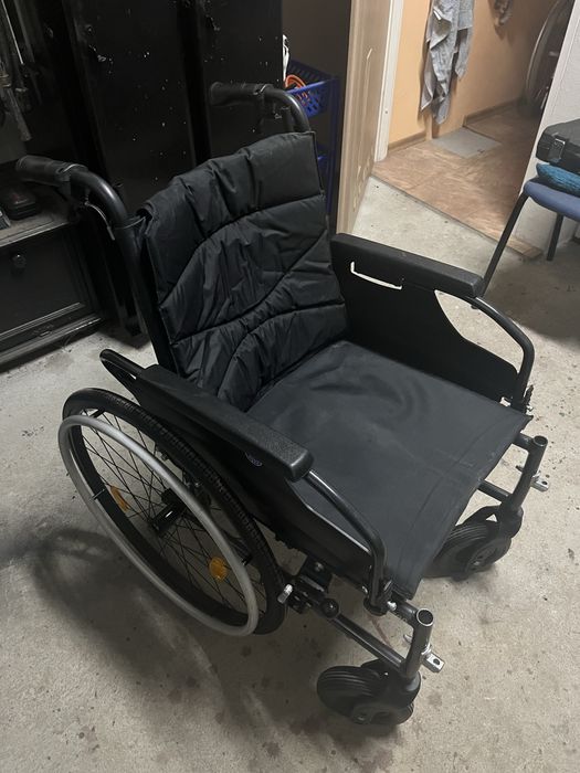 Wózek inwalidzki Vermeiren D-200 Super stan.