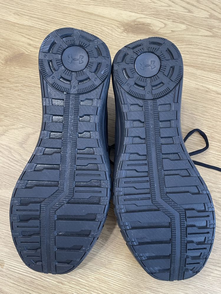 Кросівки under armour 44 р