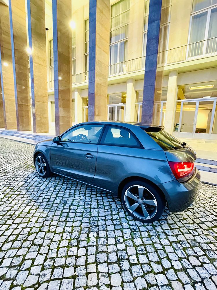 Audi A1 1.6 TDI S-Line 105cv