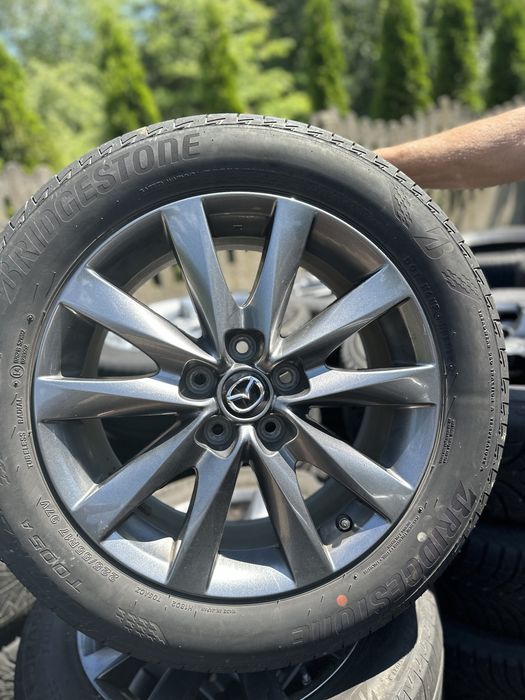 Całe koła Mazda rozmiar 17 225x55x17 Bridgestone