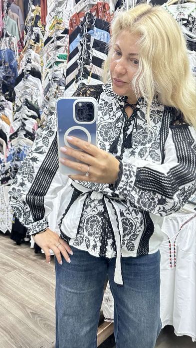 Вишита сорочка, вишиванка.