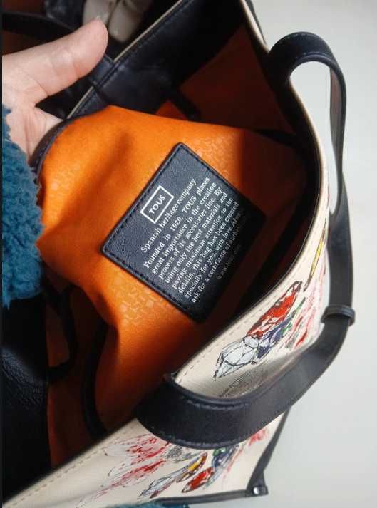 Mala tote com ursos e pedras preciosas da Tous