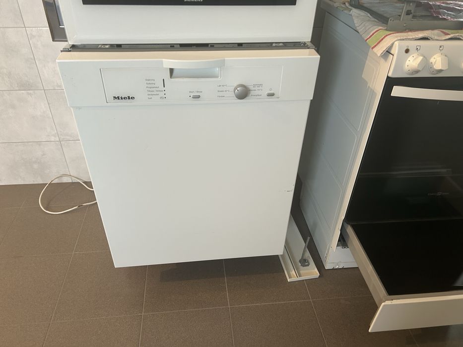 Zmywarka podblatowa Miele