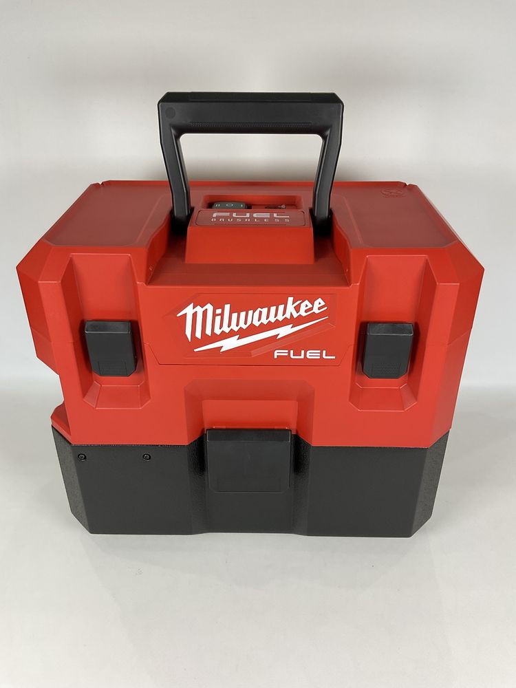 Аккумуляторный бесщеточный пылесос Milwaukee M12 0960-20 FUEL ™