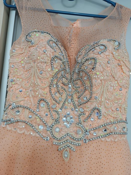 Вечірня випускна сукня